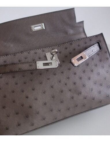 Pochette Hermes Kelly autruche étoupe