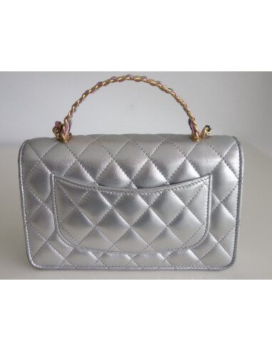 WOC Chanel limitée