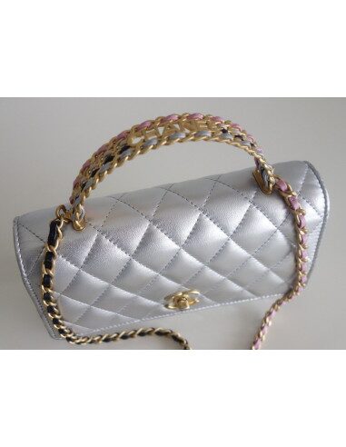 WOC Chanel limitée