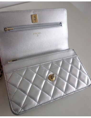 WOC Chanel limitée
