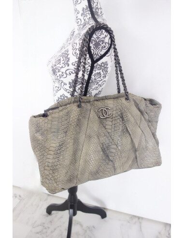 Sac Chanel shopping python