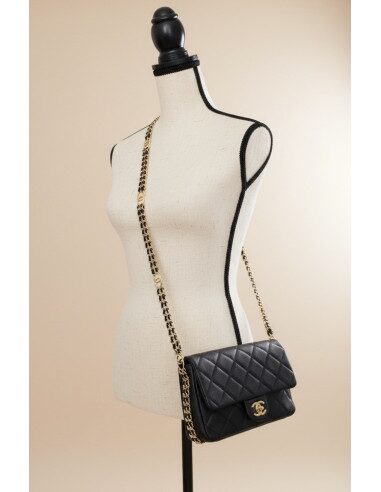 Sac Chanel à rabat caviar noir
