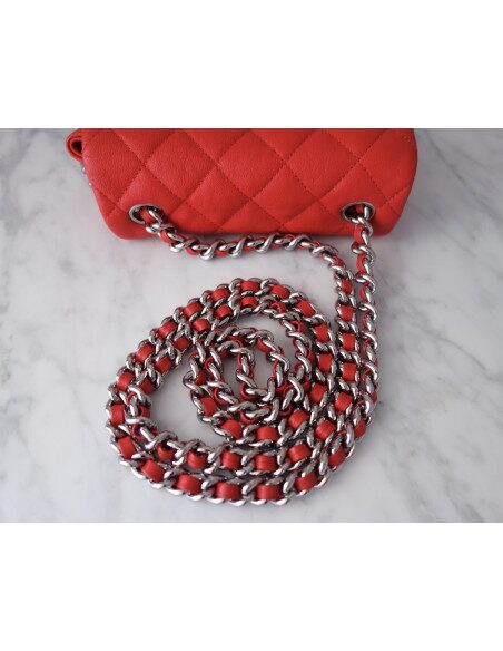 Sac Chain around Chanel rouge