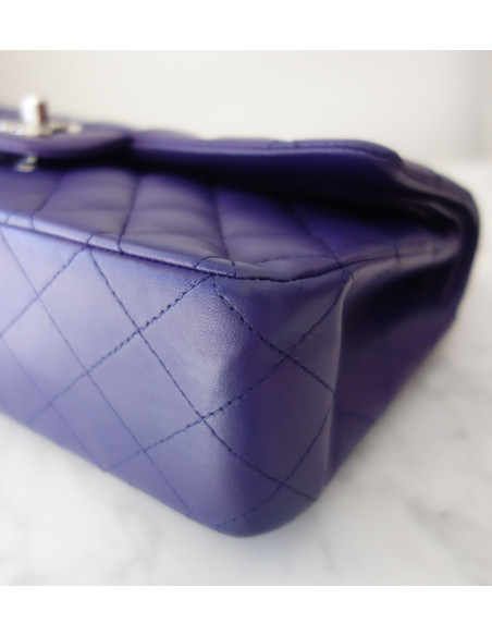 Sac Chanel Classique médium violet