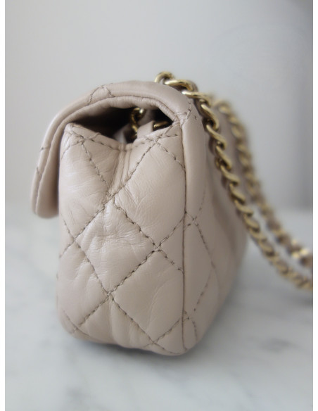 Micro sac Chanel Classique beige