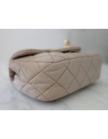 Micro sac Chanel Classique beige