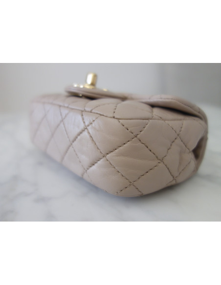 Micro sac Chanel Classique beige
