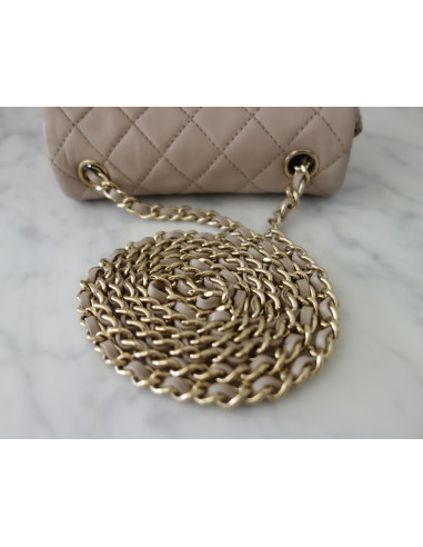 Micro sac Chanel Classique beige