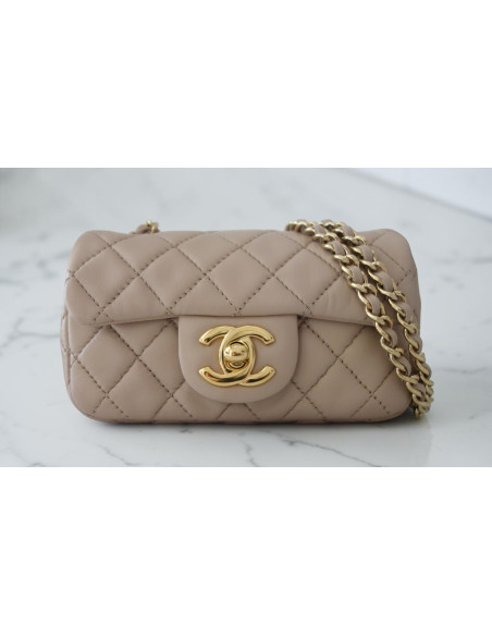 Micro sac Chanel Classique beige