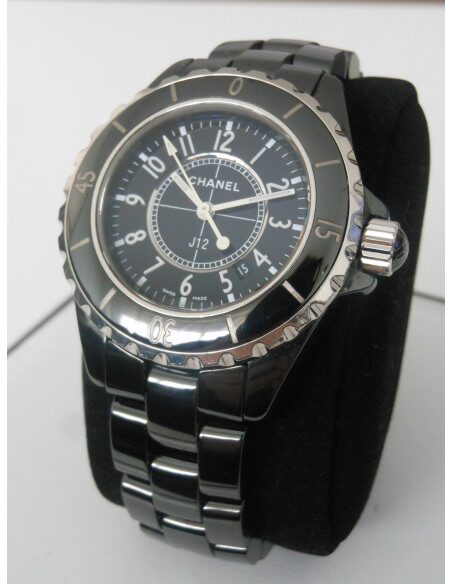MONTRE CHANEL J12 H0682 POUR DAME