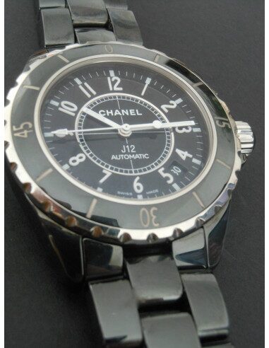 MONTRE CHANEL J12 38mm H0685