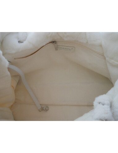 SAC CHANEL FAUSSE FOURRURE CAMELIA