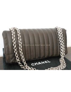 SAC CHANEL TIMELESS BAGUETTE MARRON 2