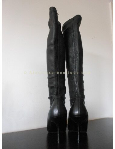 BOTTES CHANEL EN AGNEAU NOIR