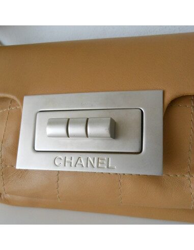 MINI SAC CHANEL 2.55 BEIGE