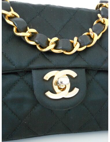 SAC CHANEL SATIN NOIR PM