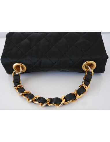 SAC CHANEL SATIN NOIR PM