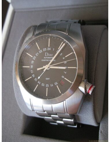 MONTRE DIOR CHIFFRE ROUGE