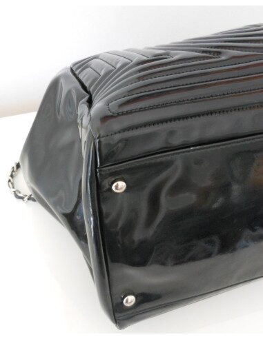 SAC CABAS CHANEL CUIR VERNI NOIR 
