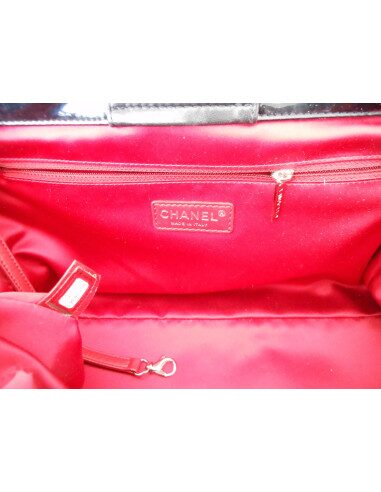 SAC CABAS CHANEL CUIR VERNI NOIR 