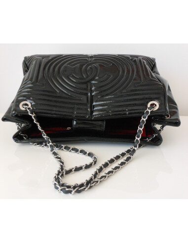 SAC CABAS CHANEL CUIR VERNI NOIR 