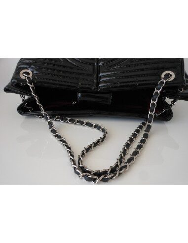 SAC CABAS CHANEL CUIR VERNI NOIR 