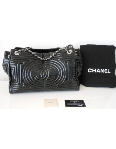SAC CABAS CHANEL CUIR VERNI NOIR 