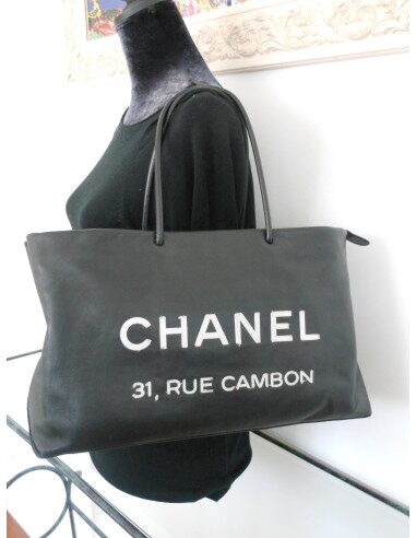 SAC CHANEL CABAS CUIR NOIR
