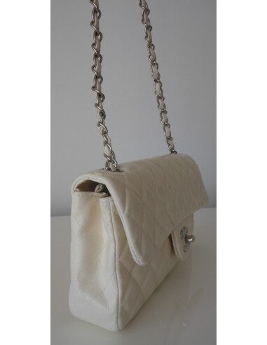 SAC CHANEL TIMELESS BAGUETTE BLANC 