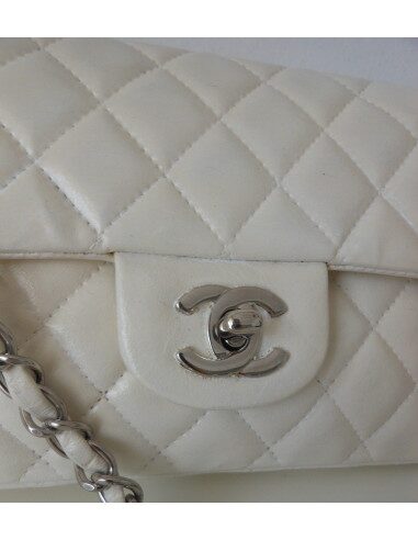 SAC CHANEL TIMELESS BAGUETTE BLANC 