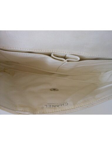 SAC CHANEL TIMELESS BAGUETTE BLANC 