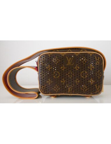 POCHETTE VUITTON PERFORE FUSCHIA