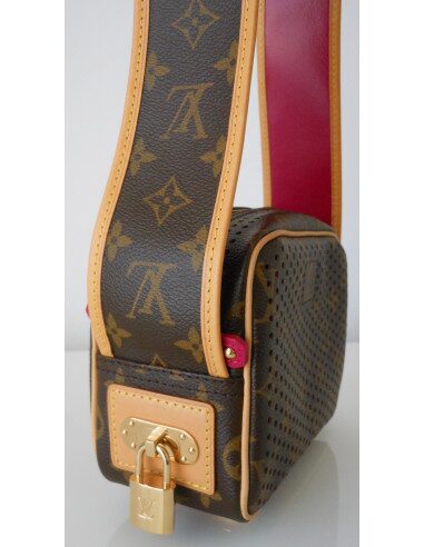POCHETTE VUITTON PERFORE FUSCHIA