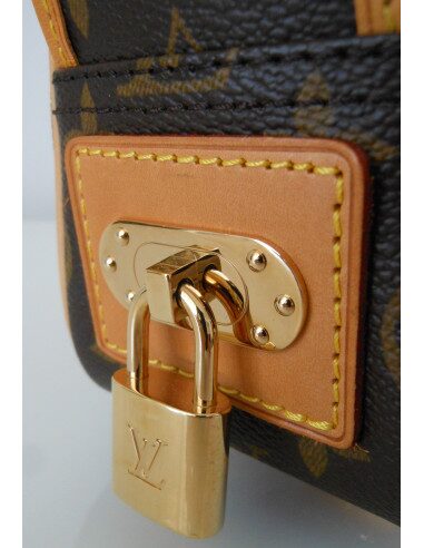 POCHETTE VUITTON PERFORE FUSCHIA
