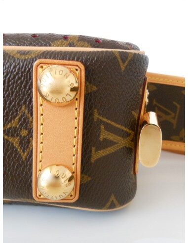 POCHETTE VUITTON PERFORE FUSCHIA