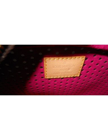 POCHETTE VUITTON PERFORE FUSCHIA