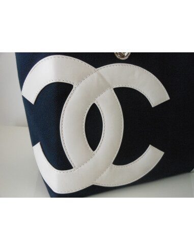 SAC CABAS CHANEL ET SA POCHETTE 