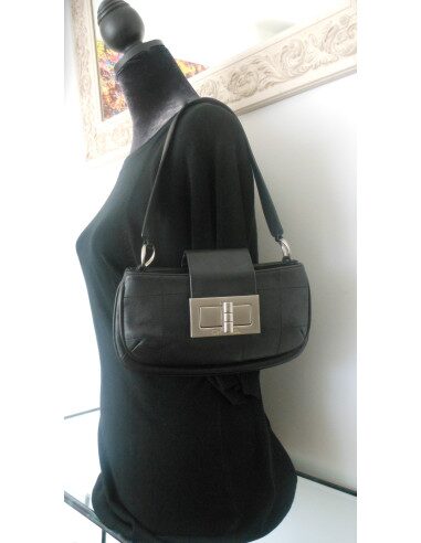 PETIT SAC CHANEL CUIR NOIR